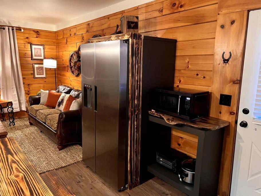 The Horse Cabin At Natural State Cabins Morning Star Екстериор снимка